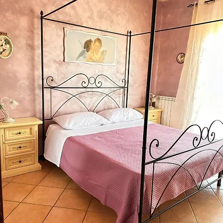 A Casa Di Ale * Frascati
